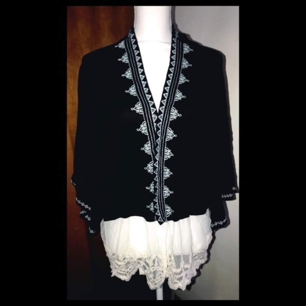 Umgee Shawl​​​​